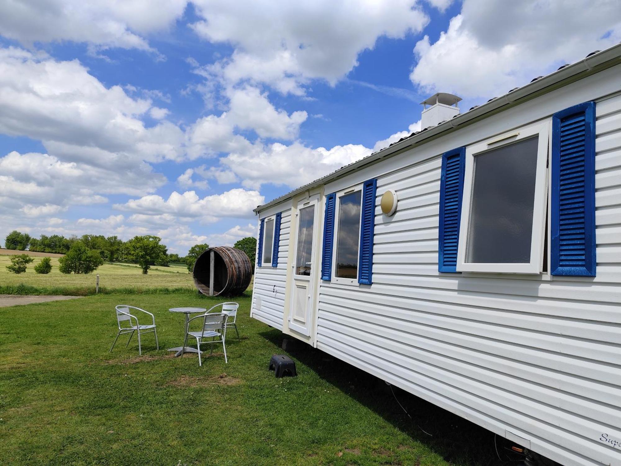 La Billardiere Camping A La Ferme Le Menil-Ciboult 외부 사진