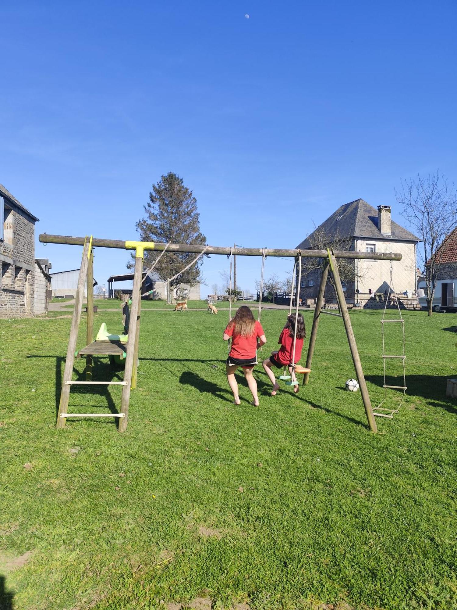 La Billardiere Camping A La Ferme Le Menil-Ciboult 외부 사진